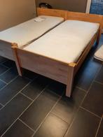 Volledig bed voor 1 persoon in massief hout, Huis en Inrichting, Slaapkamer | Bedden, Ophalen, Hout