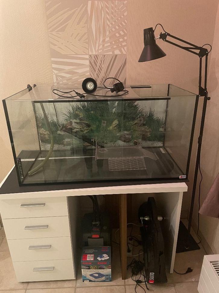 Aquarium 180L comme neuf à vendre, Dieren en Toebehoren, Vissen | Aquaria en Toebehoren, Zo goed als nieuw, Leeg aquarium, Ophalen