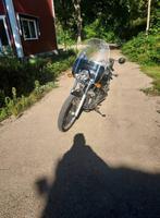 moto suzuki intruder 750, 750 cc, Cardan-aandrijving, 2 cilinders, Chopper