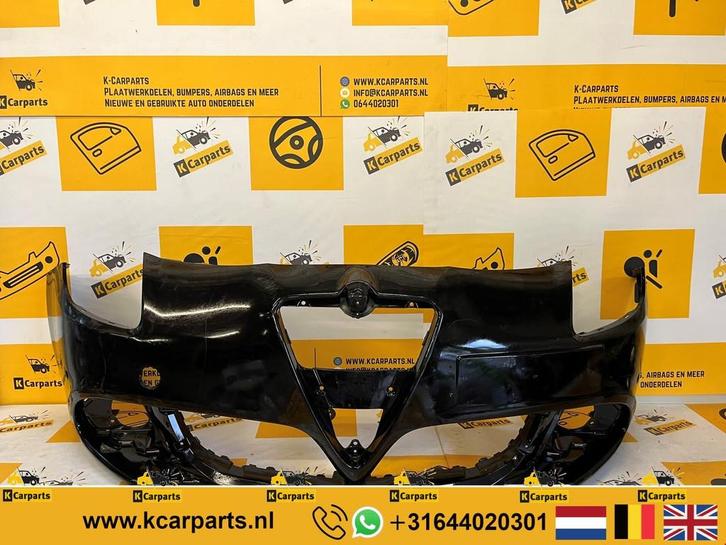 Voorbumper alfa romeo giulietta PDC originee bumper 50541741, Auto-onderdelen, Carrosserie, Bumper, Voor, Gebruikt