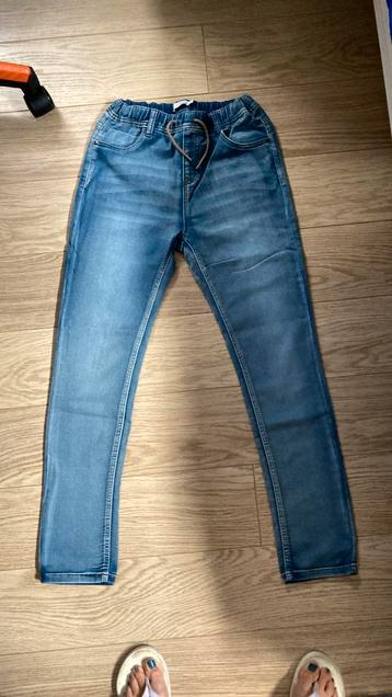 name it - Jeans ados  disponible aux enchères