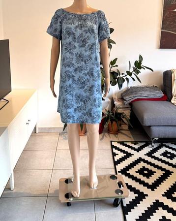 Light denim summer dress (size S/M/L) beschikbaar voor biedingen
