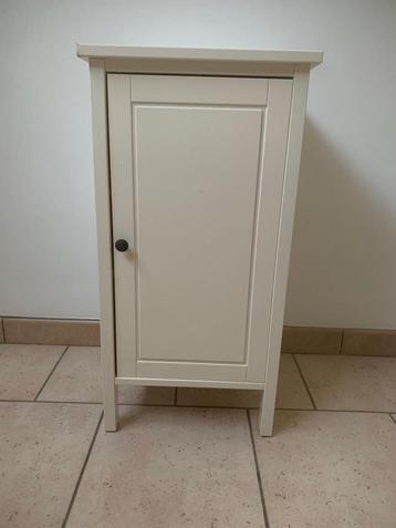 Ikea HEMNES nachtkastje beschikbaar voor biedingen