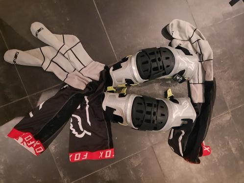 Alpinestars Bionic 7 kneebraces Maat L, Motos, Vêtements | Vêtements de moto, Vêtements de motocross, Femmes, Hommes, Seconde main