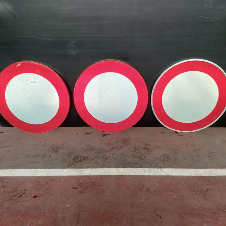 Diverse verkeersborden / signalisatie, Doe-het-zelf en Bouw, Bouwverlichting, Zo goed als nieuw, Ophalen