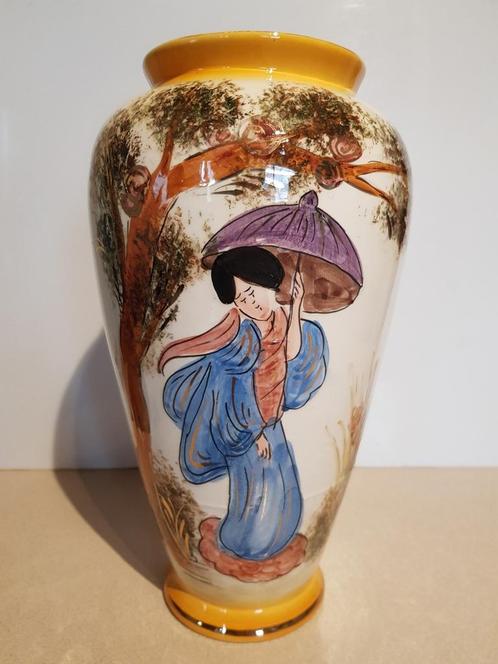 Japanse vaas met prachtige reliëftekening; H 35cm, Antiquités & Art, Antiquités | Vases, Enlèvement