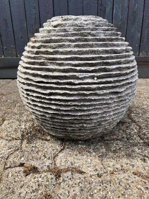 Granieten bol als waterloop, ornament, staand, vijverornamen, Tuin en Terras, Waterpartijen en Fonteinen, Waterornament, Graniet