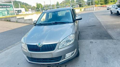 Skoda Fabia 1.6TDi* 2012*Eu5* 143000km* A/C, Auto's, Skoda, Bedrijf, Fabia, Diesel, Euro 5, Break, 5 deurs, Handgeschakeld, Zilver of Grijs