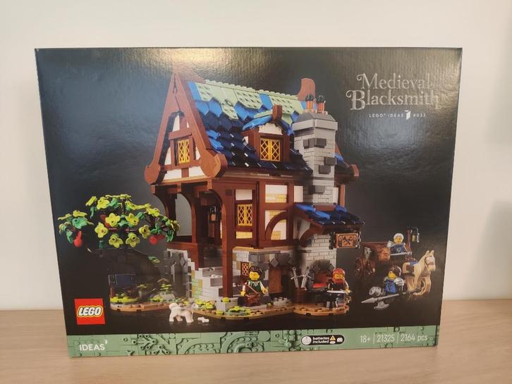 LEGO Ideas 21325 Middeleeuwse smid, Kinderen en Baby's, Speelgoed | Duplo en Lego, Nieuw, Lego, Complete set, Ophalen of Verzenden