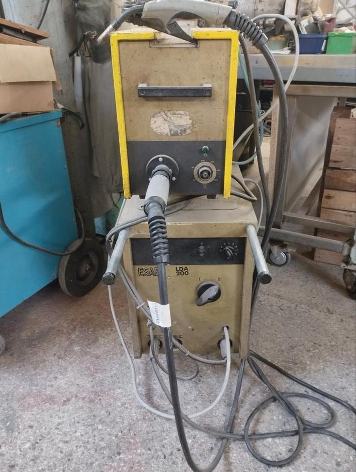ESAB 200 Een halfautomatisch lasapparaat, Doe-het-zelf en Bouw, Gereedschap | Machine-onderdelen en Toebehoren, Gebruikt