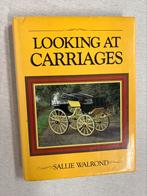 Sallie Walrond - Regardant les calèches Carriages 1992, Comme neuf, Enlèvement ou Envoi, Autres moyens de transport