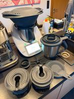 Thermomix TM6 excellent état avec deux bols., Enlèvement, Comme neuf