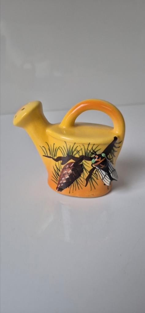 Céramique Vallauris signée Tess – Mini arrosoir décor, Antiek en Kunst, Antiek | Overige Antiek, Ophalen of Verzenden