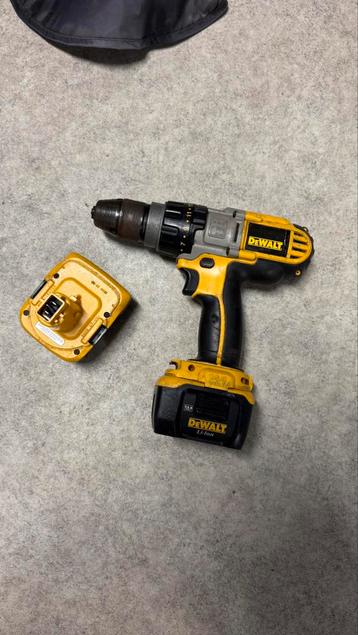 Dewalt klopboormachine + 2x2ah batterijen beschikbaar voor biedingen