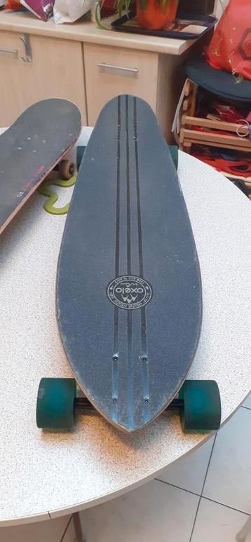 Twee skateboards beschikbaar voor biedingen