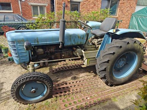 Zetor 4511 tractor 1963, Articles professionnels, Agriculture | Tracteurs, Enlèvement ou Envoi