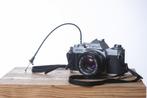 appareil photo argentique Canon AV-1 complet et accessoires, TV, Hi-fi & Vidéo, Appareils photo analogiques, Comme neuf, Reflex miroir