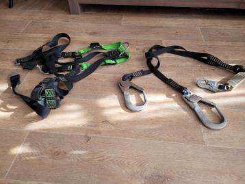 Set Veiligheidsharnas Miller by Honeywell beschikbaar voor biedingen