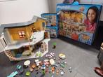 Playmobil woonhuis 9266 met 4 extra sets, Kinderen en Baby's, Speelgoed | Playmobil, Ophalen, Zo goed als nieuw