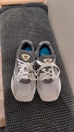 Sportschoenen, Sport en Fitness, Loopsport en Atletiek, Ophalen, Zo goed als nieuw, Adidas