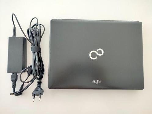 Fujitsu laptops (nieuwstaat), Computers en Software, Windows Laptops, Zo goed als nieuw, 15 inch, 4 GB, Azerty, Verzenden
