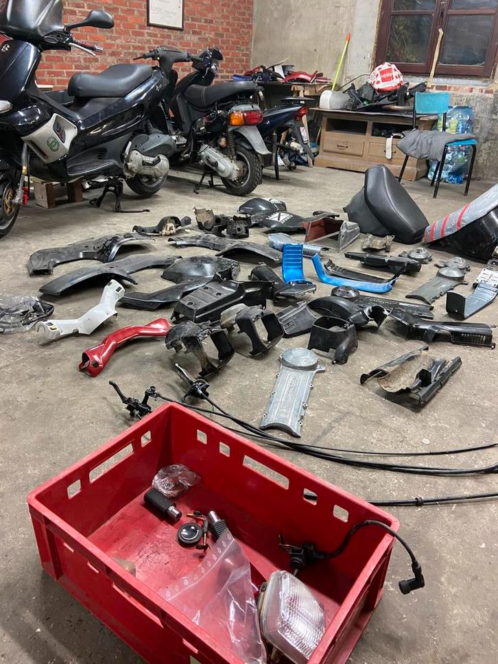 Honda wallaroo onderdelen, Fietsen en Brommers, Brommeronderdelen | Algemeen, Zo goed als nieuw, Ophalen