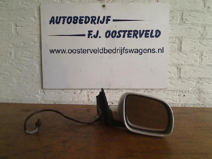Buitenspiegel rechts van een Volkswagen Passat, Auto-onderdelen, Spiegels, Gebruikt, 3 maanden garantie, Ophalen of Verzenden