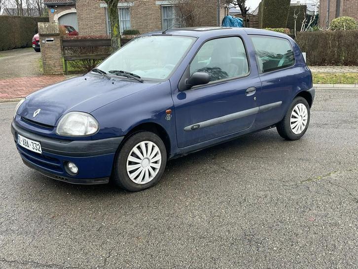 Renault clio 1.2 essence , 154.000 km , 10.2000 !, Autos, Renault, Entreprise, Clio, ABS, Airbags, Alarme, Verrouillage central