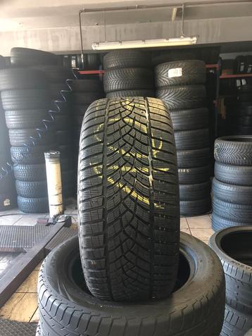 225 40 18 M+S beschikbaar voor biedingen