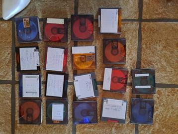 Set van 18 minidiscs van 74 minuten vooraf opgenomen beschikbaar voor biedingen