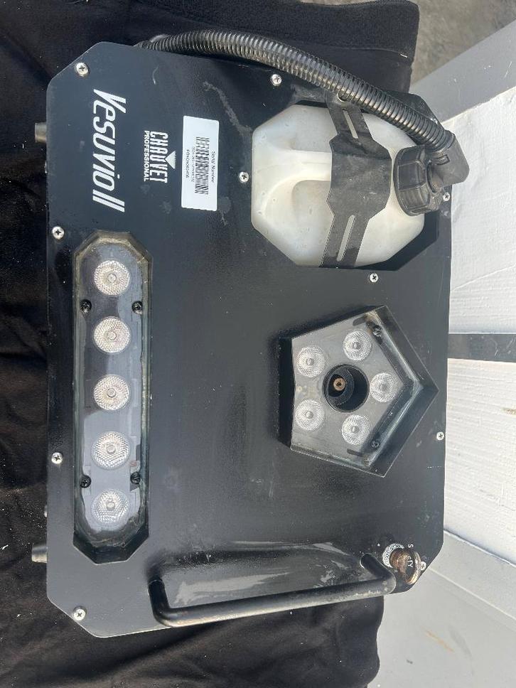 chauvet vesuvio II, Muziek en Instrumenten, Licht en Laser, Gebruikt, Rookmachine, Kleur, Stroboscoopeffect, Ophalen