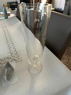 Glazen vaas in zwaar glas op voet H 28cm, Huis en Inrichting, Woonaccessoires | Vazen, Ophalen, Zo goed als nieuw, Glas
