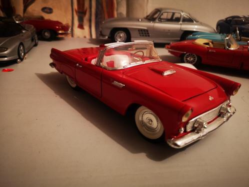 Miniatuur Ford Thunderbird Revell 1/18 collectie!, Hobby en Vrije tijd, Modelauto's | 1:18, Zo goed als nieuw, Auto, Revell, Ophalen of Verzenden