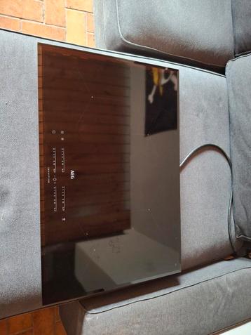 Vitrocéramique à induction, Electroménager, Tables de cuisson, 4 zones de cuisson, Encastré, Enlèvement, Utilisé