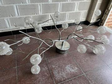 Branch kroonluchter beschikbaar voor biedingen