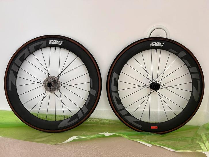 Zipp 404 Firecrest Tubeless Disc Brake Wielset |Shimano body, Fietsen en Brommers, Fietsonderdelen, Zo goed als nieuw, Racefiets