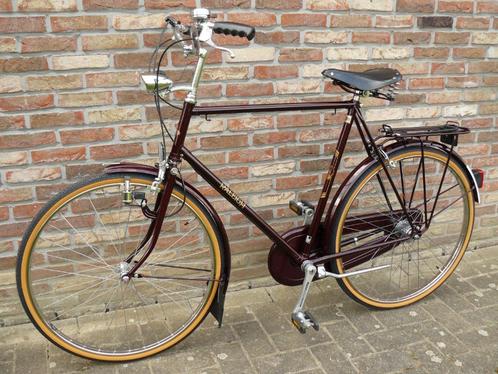 Chique Engelse herenfiets Raleigh Superbe 1983 (frame 60), Fietsen en Brommers, Fietsen | Heren | Herenfietsen, Zo goed als nieuw