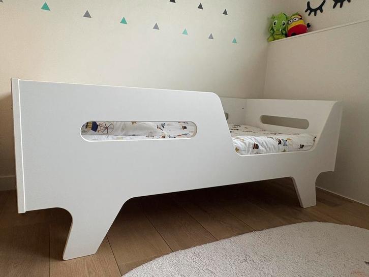 Peuterbedpakket Petite Amelie, Kinderen en Baby's, Kinderkamer | Bedden, Zo goed als nieuw, Ophalen