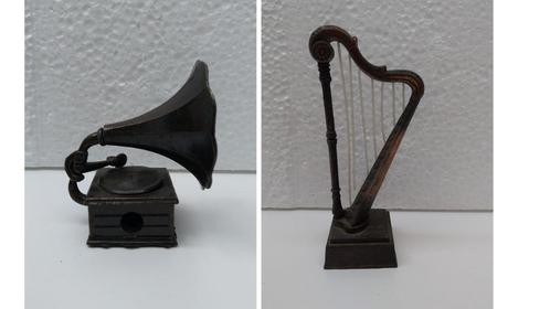 Aiguiseur miniatures : gramophone et harpe, Collections, Collections Autre, Utilisé, Enlèvement ou Envoi