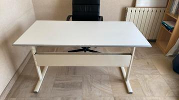 Bureau werkblad wit, alu onderstel, Ophalen, Zo goed als nieuw, Bureau