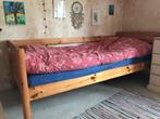 Bed , Eenpersoonsbed 210 x 100, Huis en Inrichting, Slaapkamer | Bedden, 100 cm, Gebruikt, 210 cm, Hout