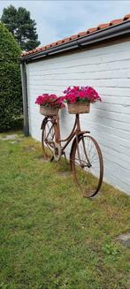 Vieux vélo décoratif, Jardin & Terrasse, Comme neuf