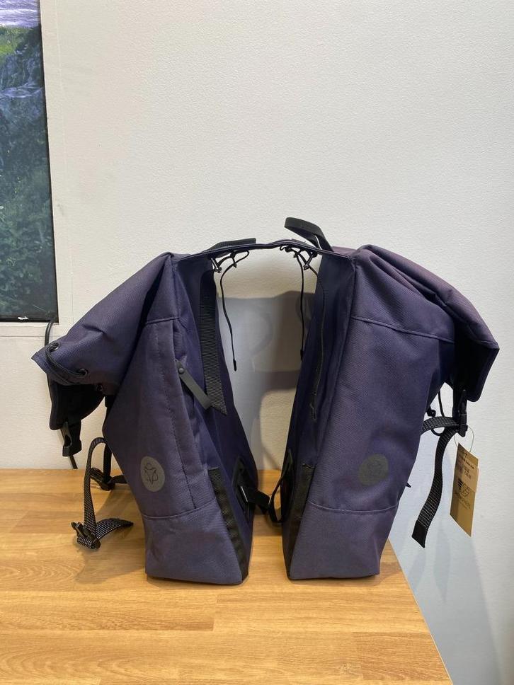 AGU dwr dubbele fietstas urban navy - Nieuw!, Fietsen en Brommers, Fietsaccessoires | Fietstassen, Nieuw, Ophalen