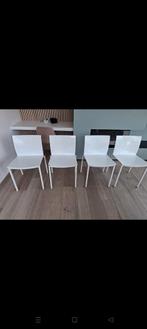 Drie (vier) witte keukenstoelen, Ophalen, Gebruikt, Drie