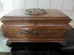 Massieve eiken koffertje, Antiek en Kunst, Antiek | Meubels | Kasten, Ophalen of Verzenden