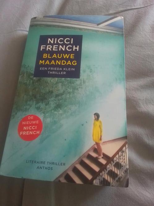 Nicci French - Blauwe maandag, Livres, Thrillers, Utilisé, Enlèvement