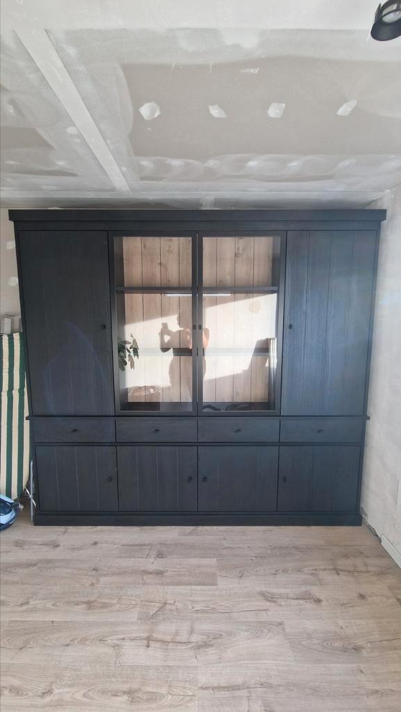 Vitrinekast Valencia WEBA, Huis en Inrichting, Kasten | Vitrinekasten, Zo goed als nieuw, 200 cm of meer, 200 cm of meer, 25 tot 50 cm