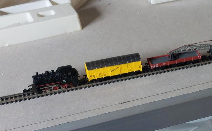 Märklin mini club basisset, Hobby en Vrije tijd, Modeltreinen | Overige schalen, Zo goed als nieuw, Treinset, Wisselstroom, Märklin