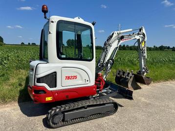 Takeuchi TB225 beschikbaar voor biedingen