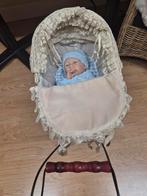 Mini vintage koetsje met babypop., Enlèvement